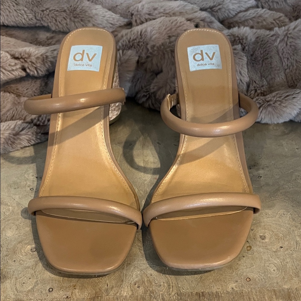 Dolce Vita Nude Women's Sandals